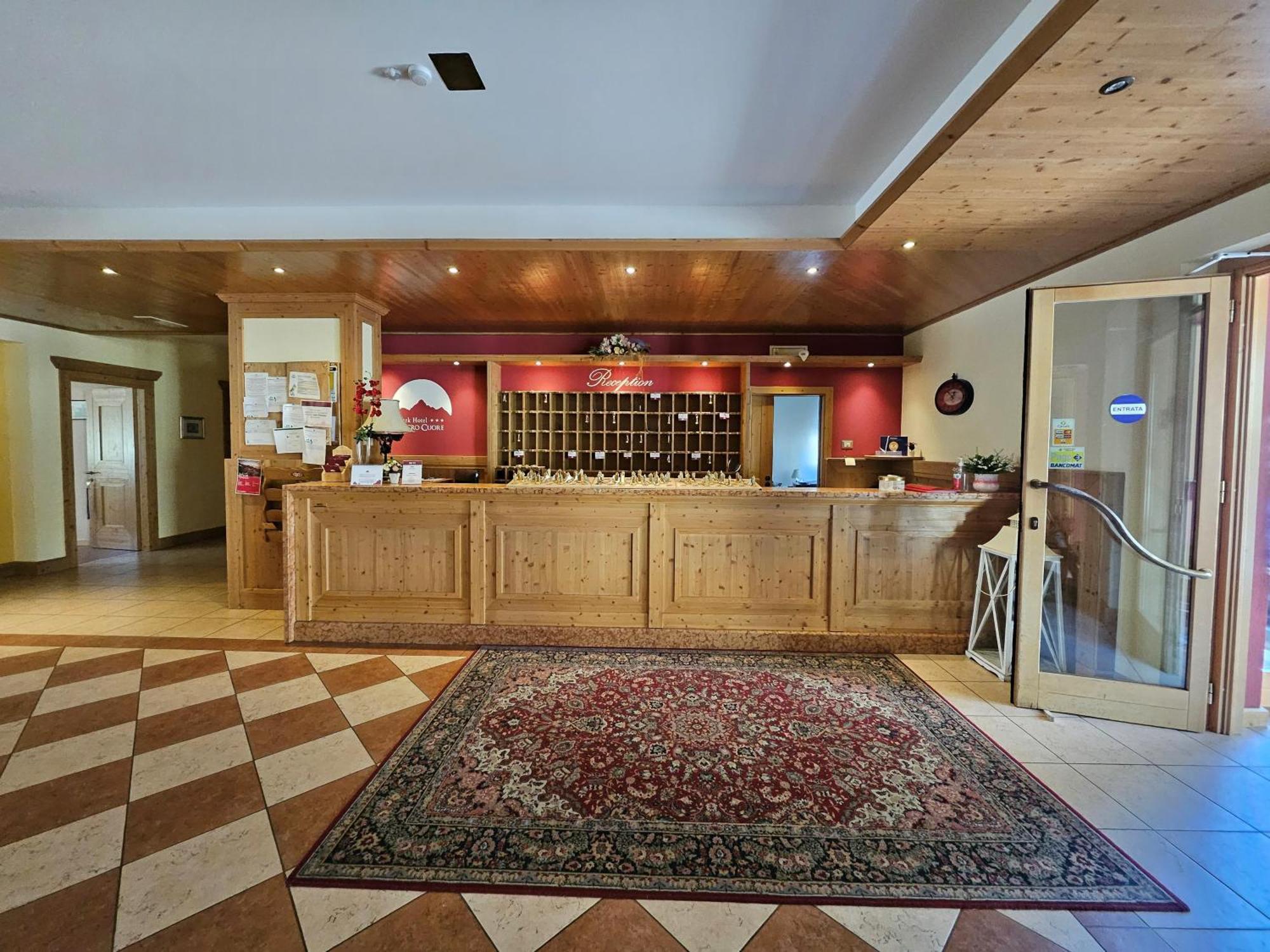 Park Hotel Sacro Cuore Cavalese Eksteriør billede